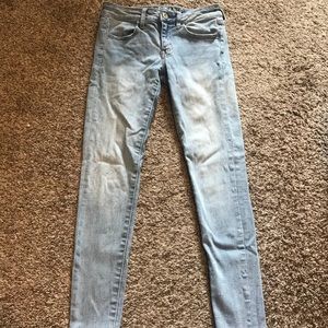 Light Wash Jeans